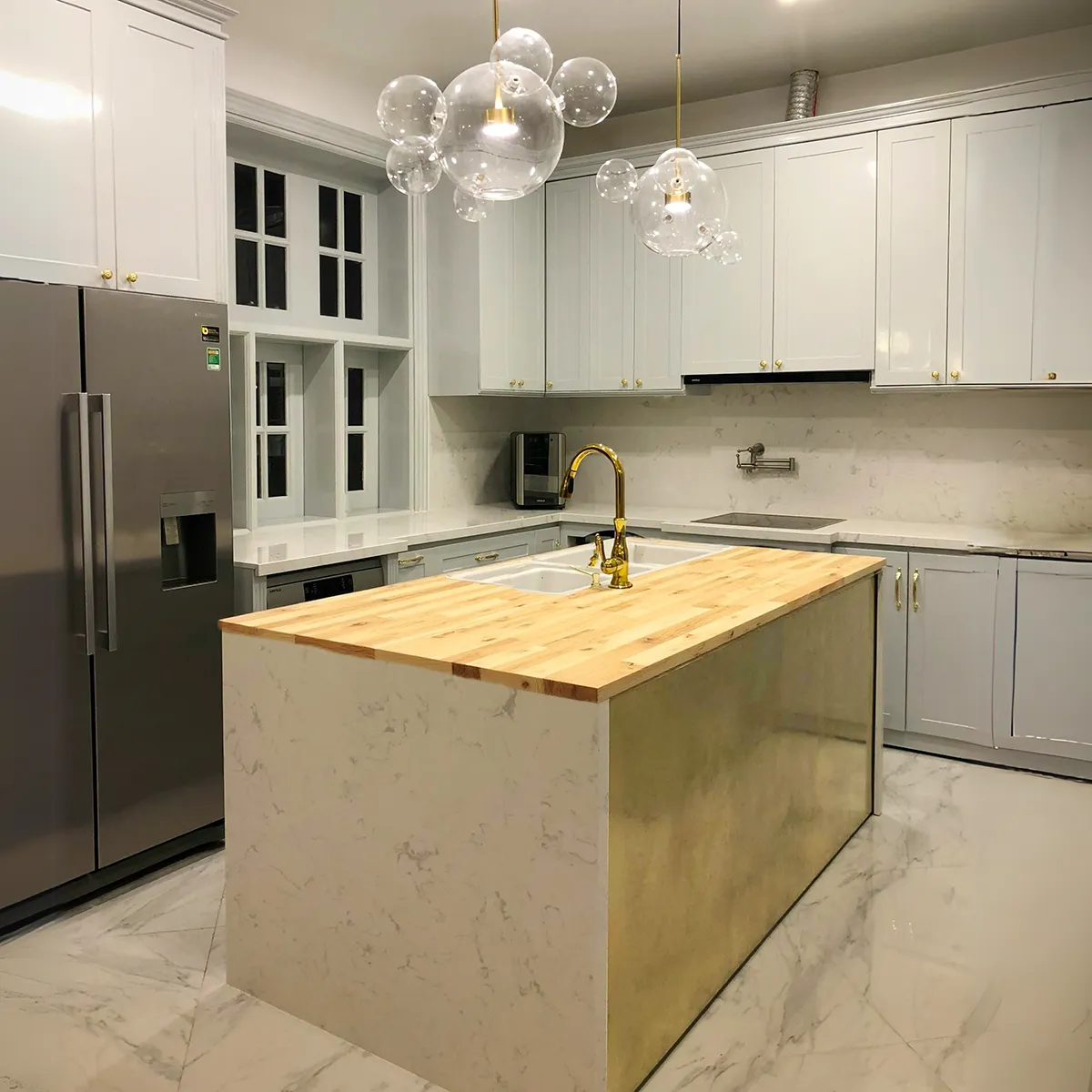 Mặt Bàn Bếp Gỗ Keo Lau Dầu – Màu Golden Teak (36x600x2400mm)